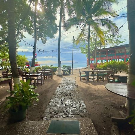 Rustic Beach Front Hotel ブラシリト エクステリア 写真