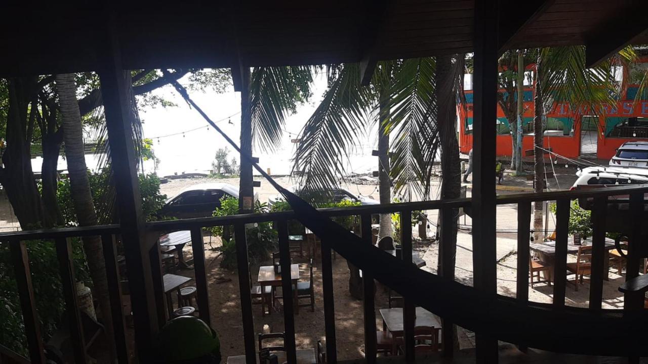 Rustic Beach Front Hotel ブラシリト エクステリア 写真