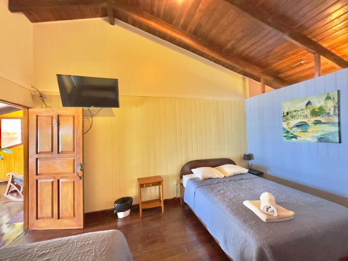 Rustic Beach Front Hotel ブラシリト エクステリア 写真